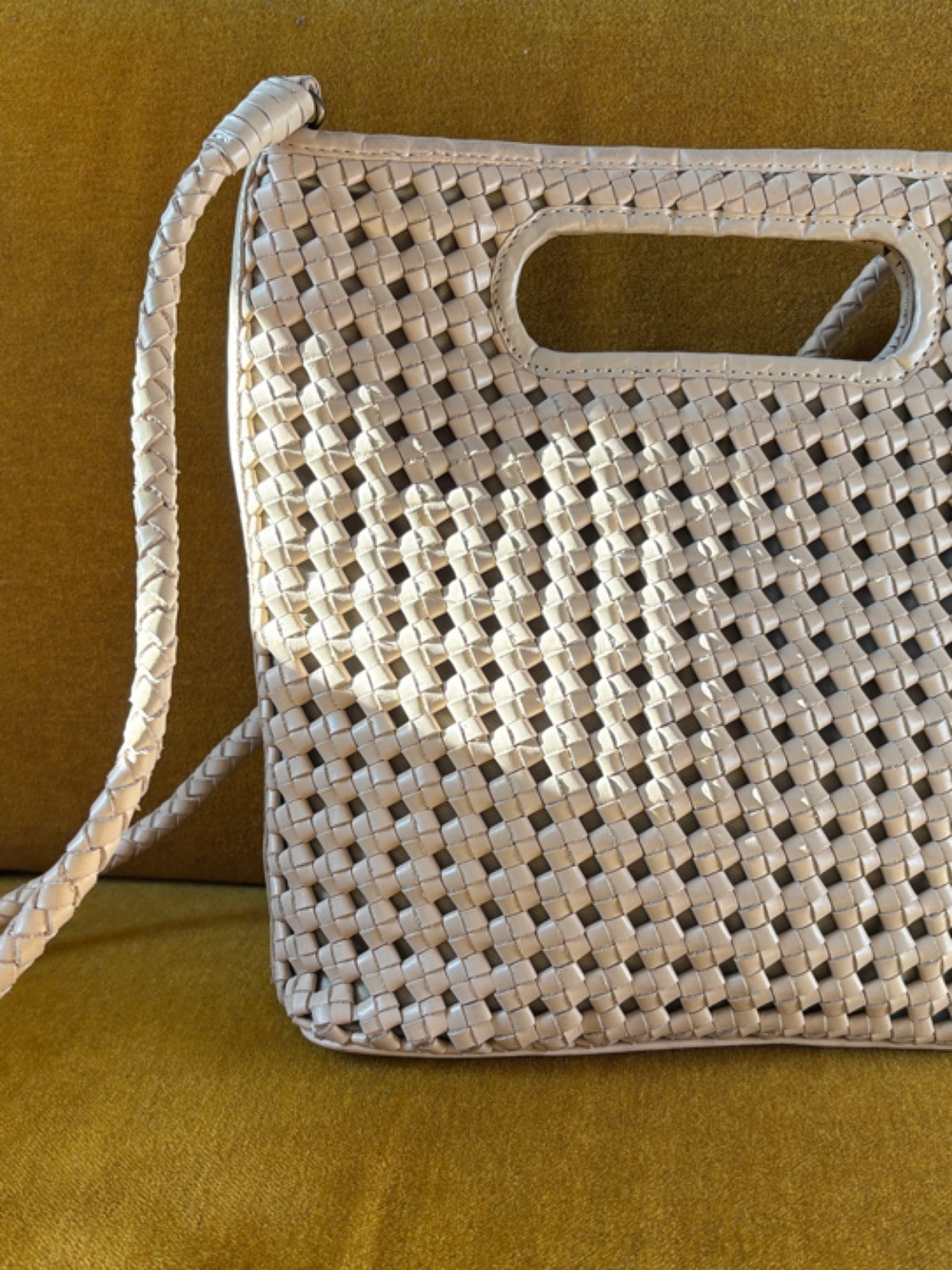 Woven Bembien Bag in Light Beige